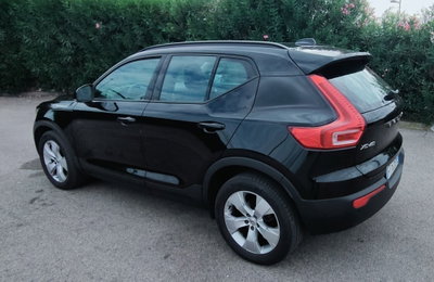 Volvo XC40 D3 AWD Business (7)