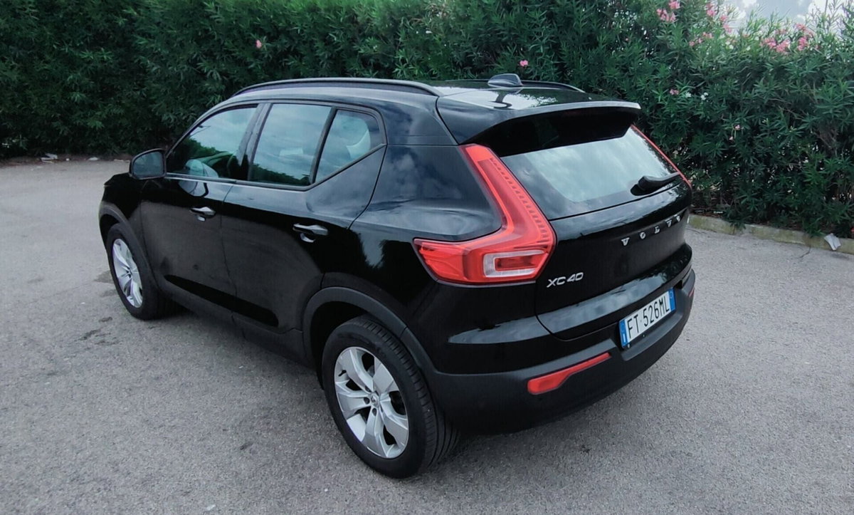 Volvo XC40 D3 AWD Business (11)