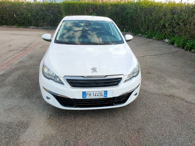 Peugeot 308 BlueHDi 120 S&S Allure (11)