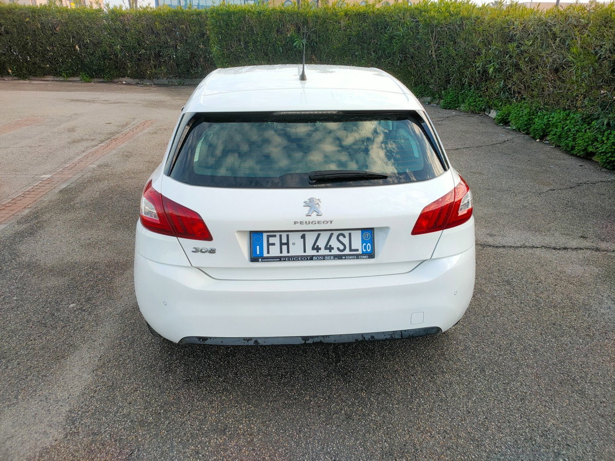 Peugeot 308 BlueHDi 120 S&S Allure (6)