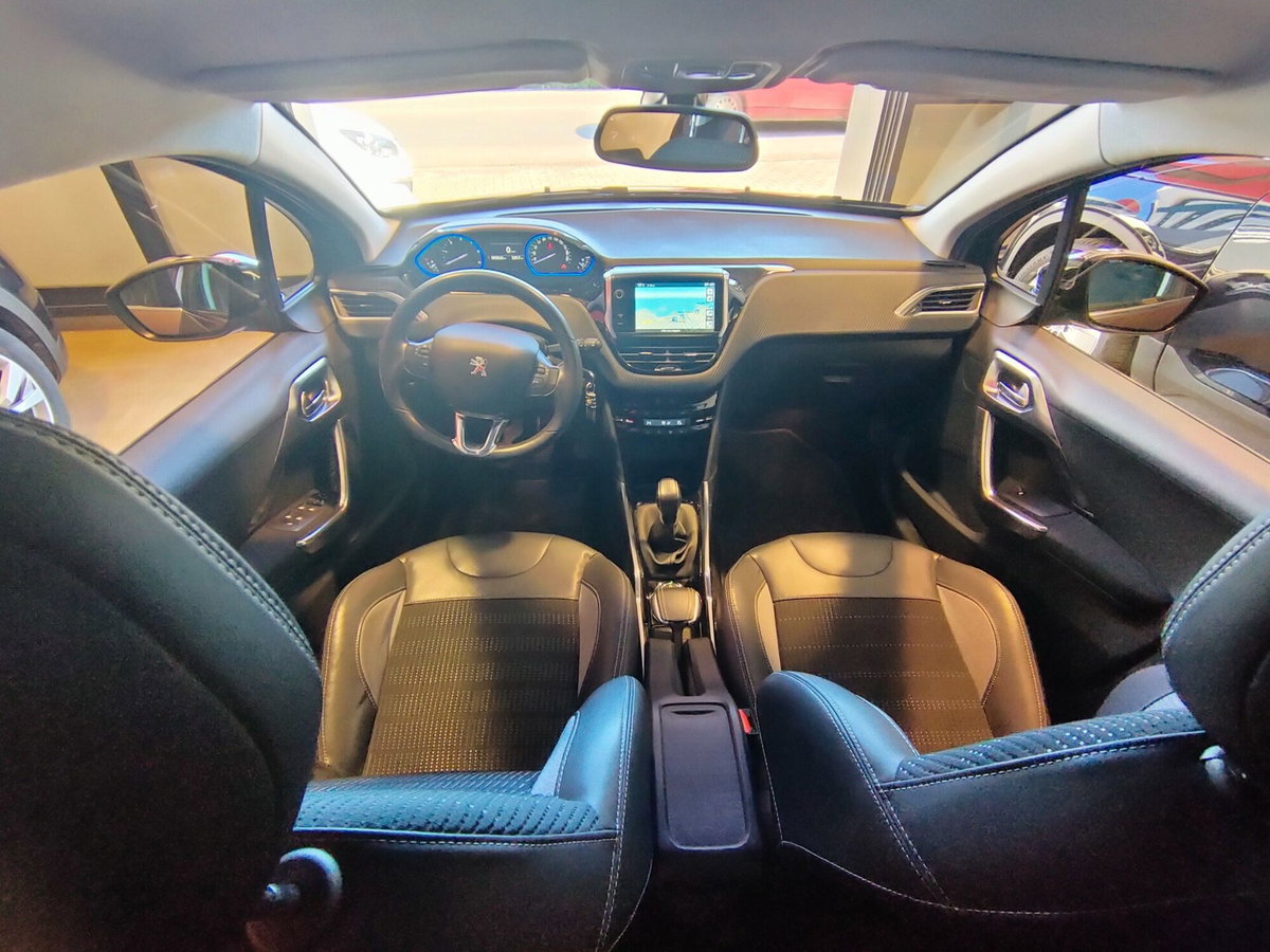 Peugeot 2008 120 S&S Allure (12)
