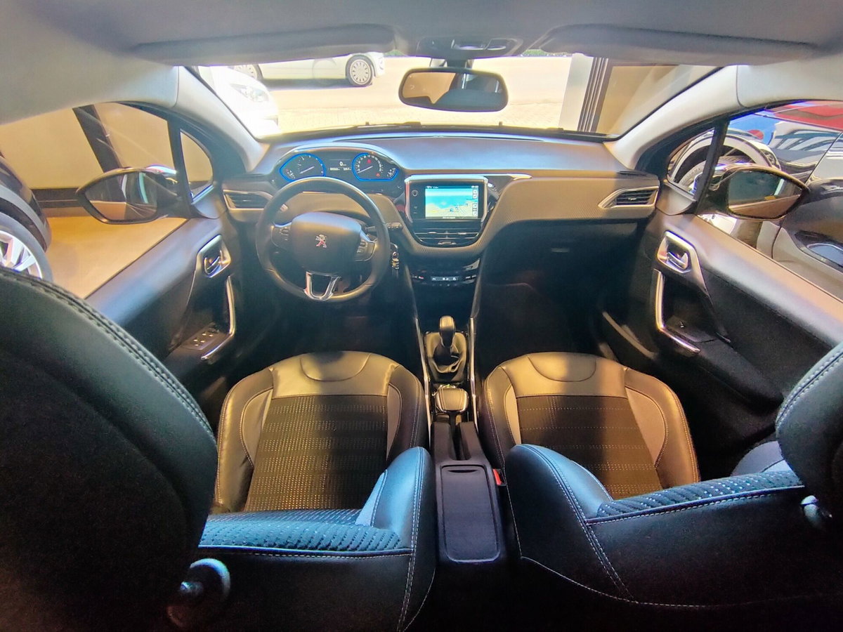 Peugeot 2008 120 S&S Allure (13)