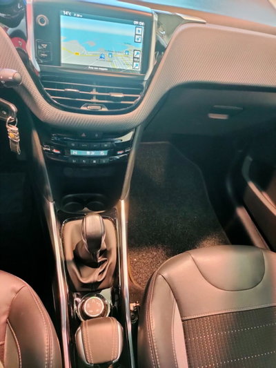 Peugeot 2008 120 S&S Allure (15)