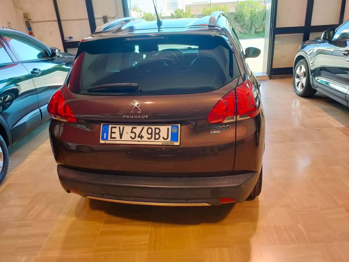 Peugeot 2008 120 S&S Allure (4)