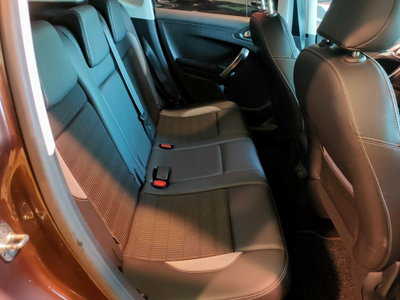 Peugeot 2008 120 S&S Allure (9)