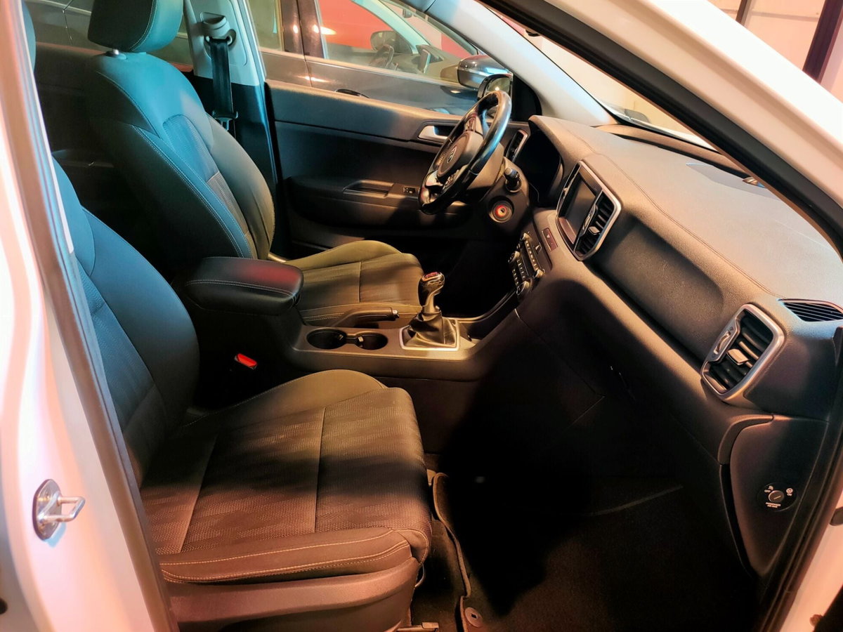 Kia Sportage 1.7 CRDI 2WD Cool (6)