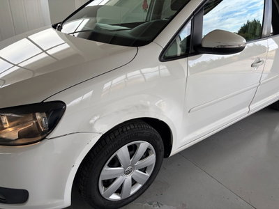 Volkswagen Touran 1.6 TDI Comfortline (11)