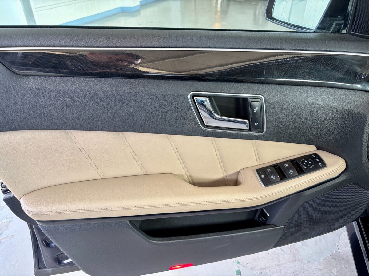 Mercedes-Benz Classe E 350 CDI BlueEFFICIENCY 4M. Avantg. AMG (13)