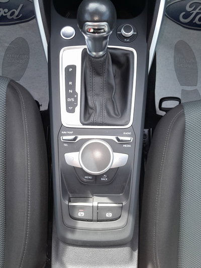 Audi Q2 Q2 30 TDI Business Design (20)