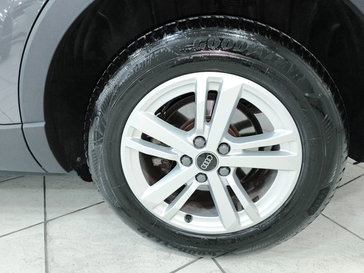 Audi Q3 Sportback 2.0 tdi Business 150cv s-tronic (11)
