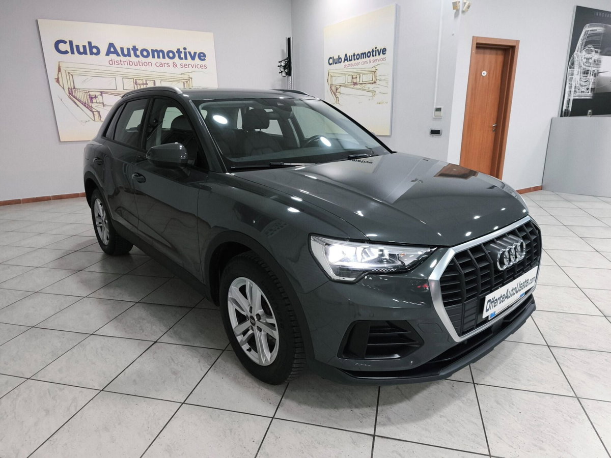 Audi Q3 Sportback 2.0 tdi Business 150cv s-tronic (2)
