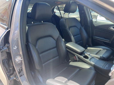 Mercedes-Benz GLA SUV 200 d Automatic Sport (12)