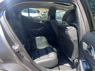 Mercedes-Benz GLA SUV 200 d Automatic Sport (14)
