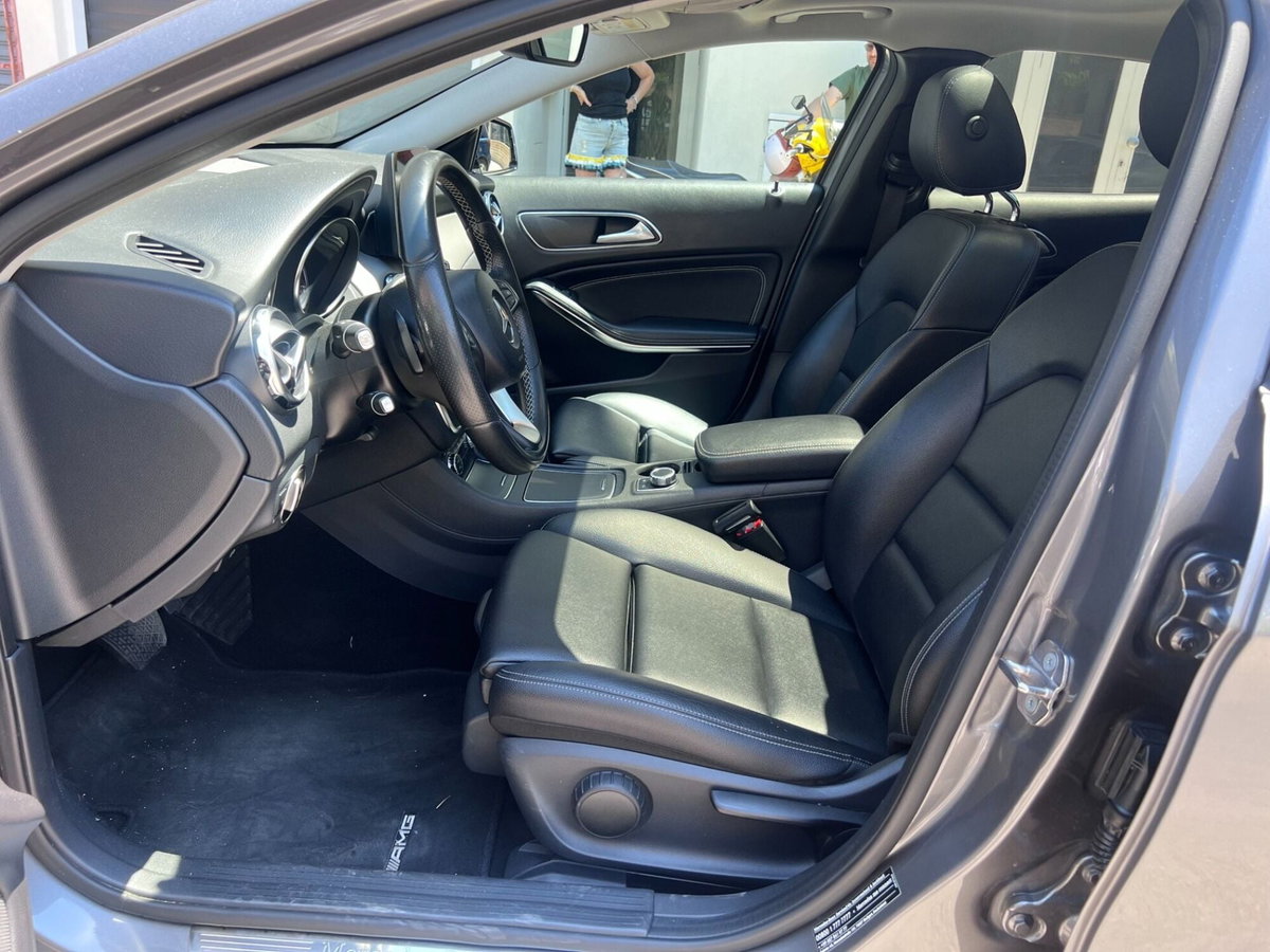 Mercedes-Benz GLA SUV 200 d Automatic Sport (7)