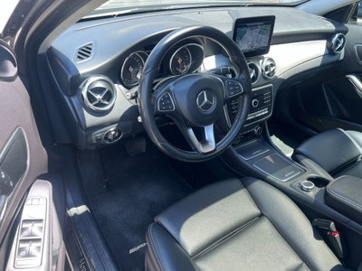 Mercedes-Benz GLA SUV 200 d Automatic Sport (8)