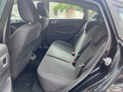 Ford Fiesta 1.5 TDCi 95CV 5 porte Business N1 (14)