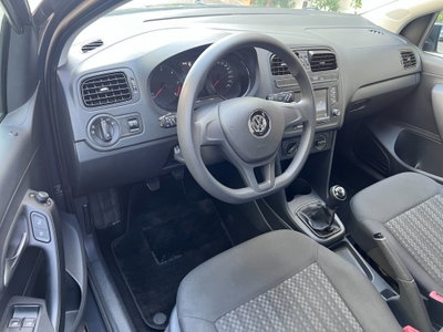 Volkswagen Polo 1.4 TDI 5p. Trendline BlueMotion Technology (9)