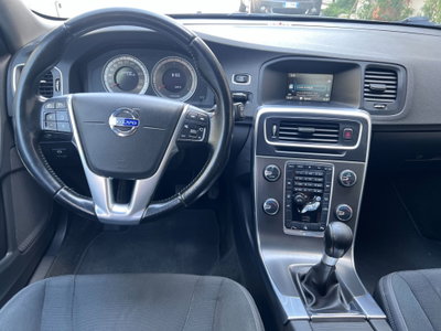 Volvo V60 D2 1.6 Business (10)