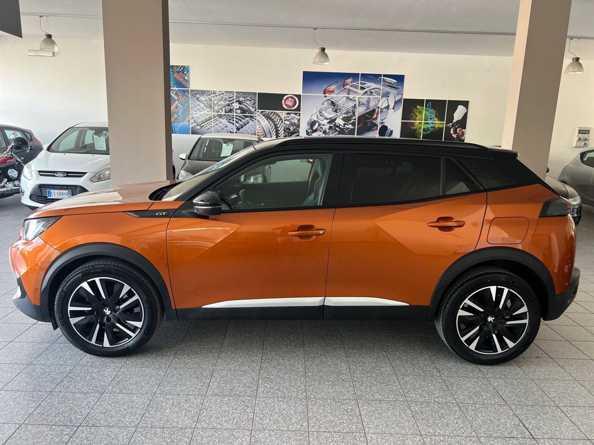 Peugeot 2008 BlueHDi 130 S&S EAT8 GT Pack (4)