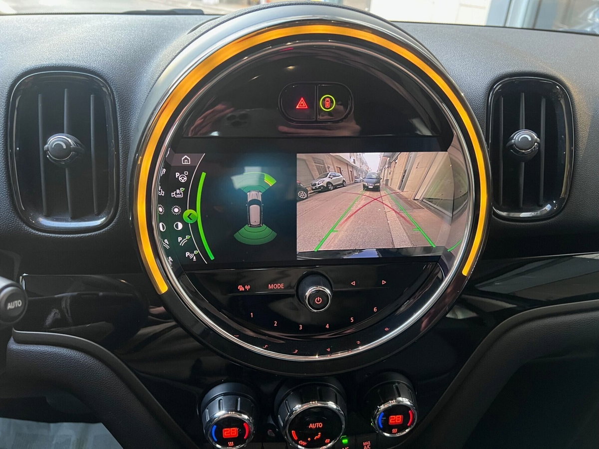 MINI Mini Countryman 2.0 Cooper D Business Countryman Automatica (19)