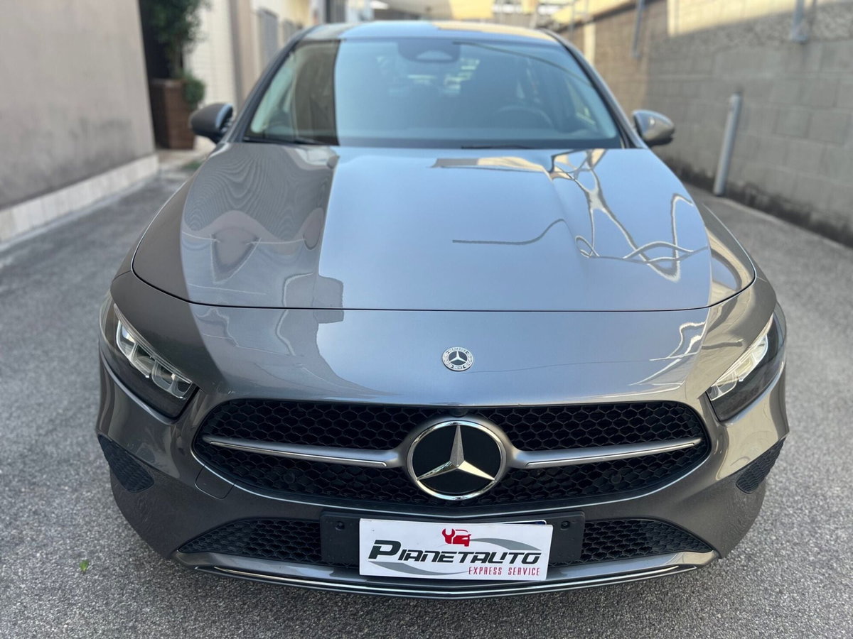 Mercedes-Benz Classe A 180 d Automatic Sport (2)