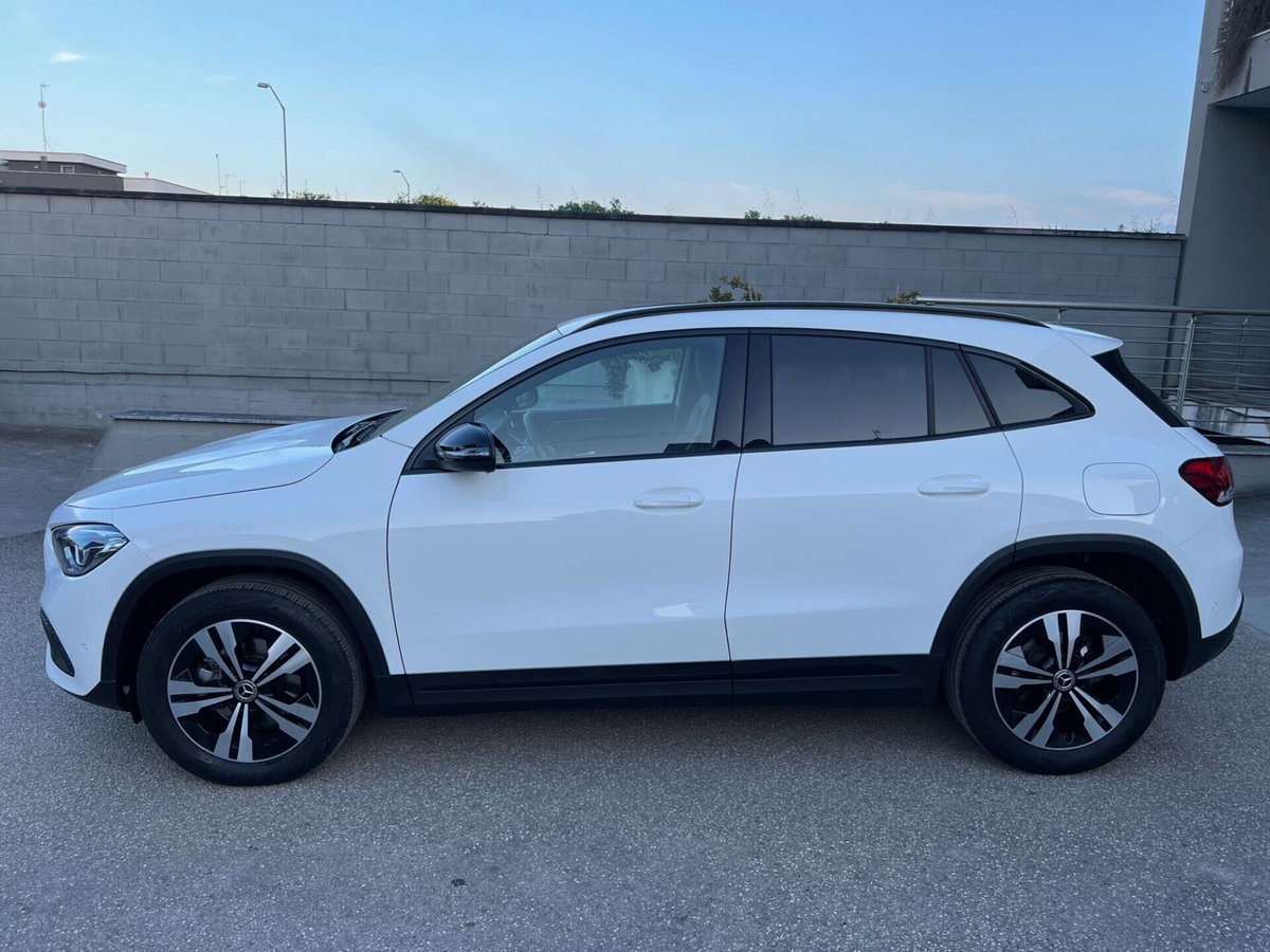 Mercedes-Benz GLA SUV 180 d Automatic Sport Plus (4)