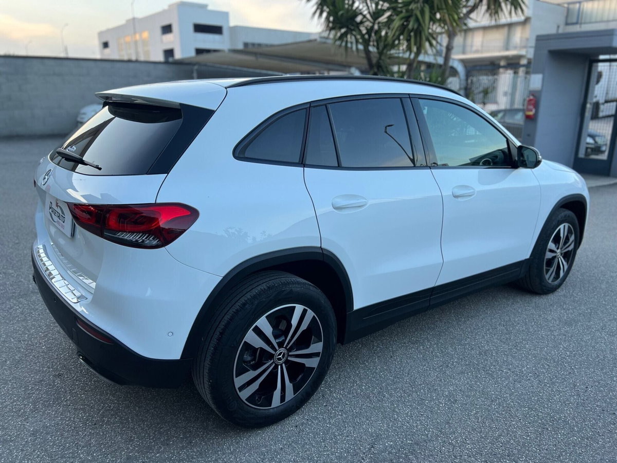 Mercedes-Benz GLA SUV 180 d Automatic Sport Plus (7)