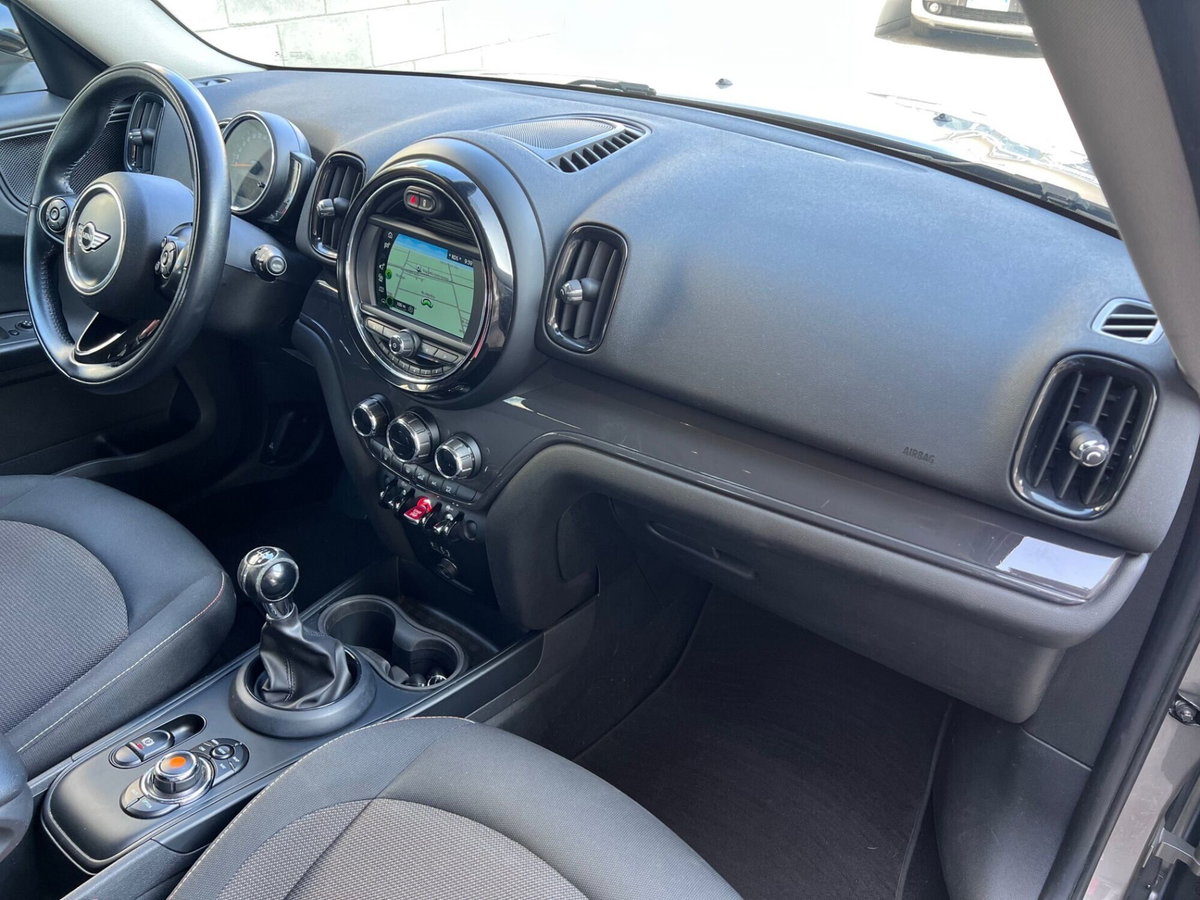MINI Mini Countryman 1.5 One D Business Countryman (11)