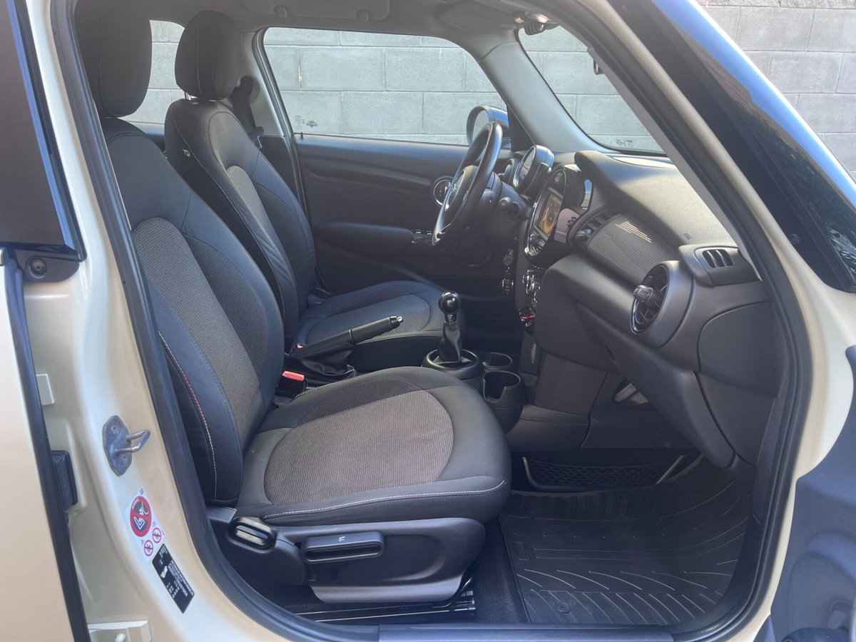 MINI Mini 1.5 One D Business (12)