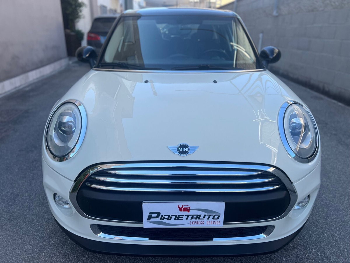 MINI Mini 1.5 One D Business (2)