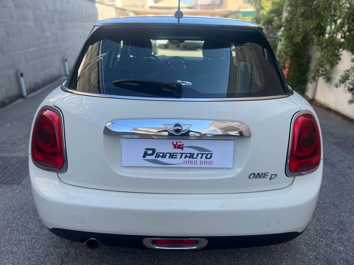 MINI Mini 1.5 One D Business (6)