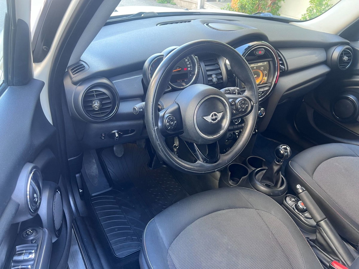 MINI Mini 1.5 One D Business (9)