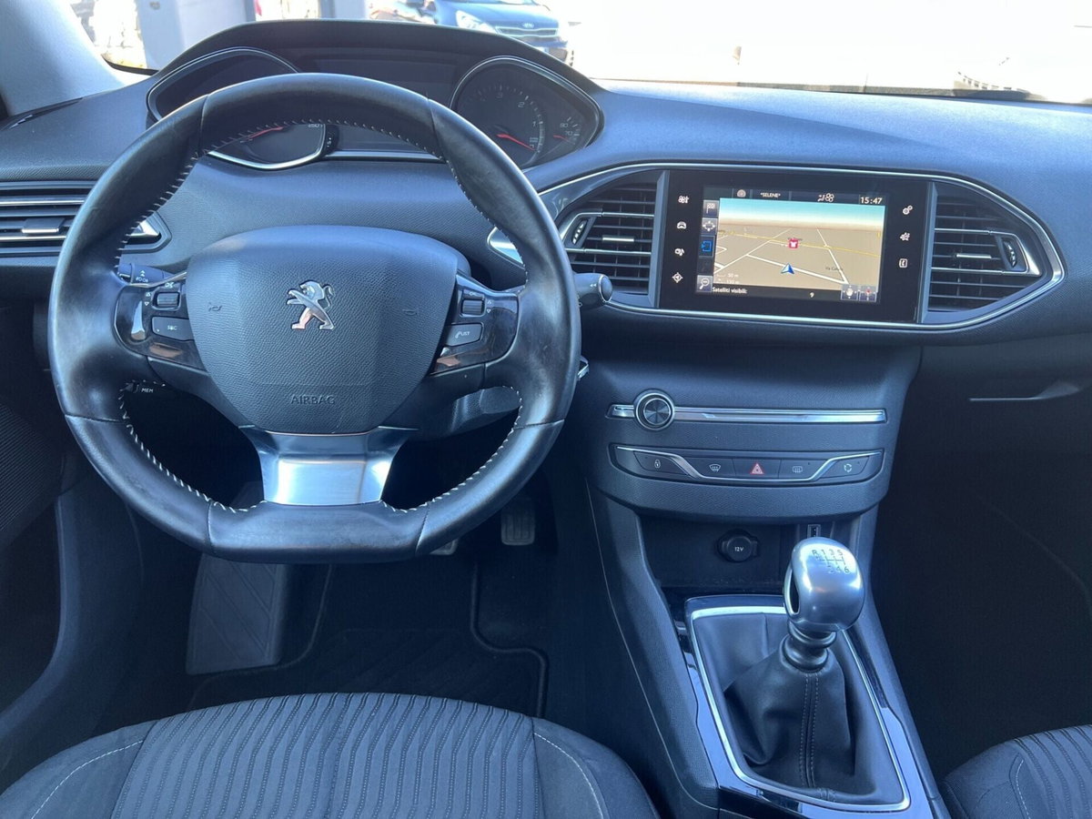 Peugeot 308 BlueHDi 120 S&S Business (10)