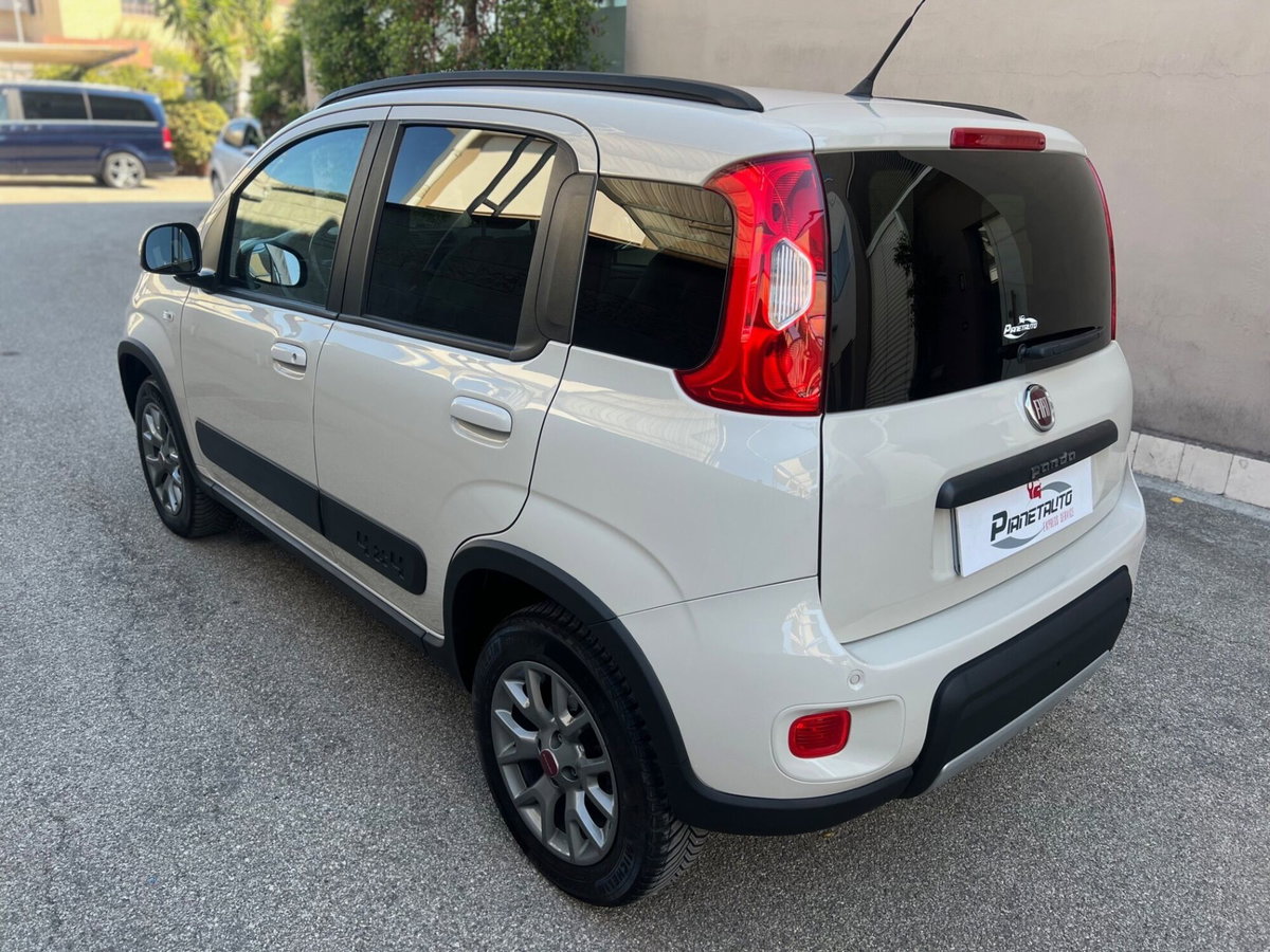 Fiat Panda 1.3 MJT 95 CV S&S 4x4 (5)