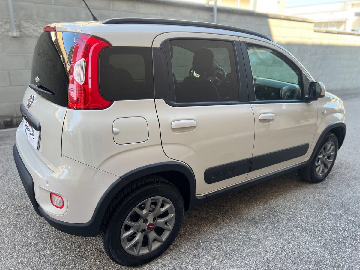 Fiat Panda 1.3 MJT 95 CV S&S 4x4 (7)