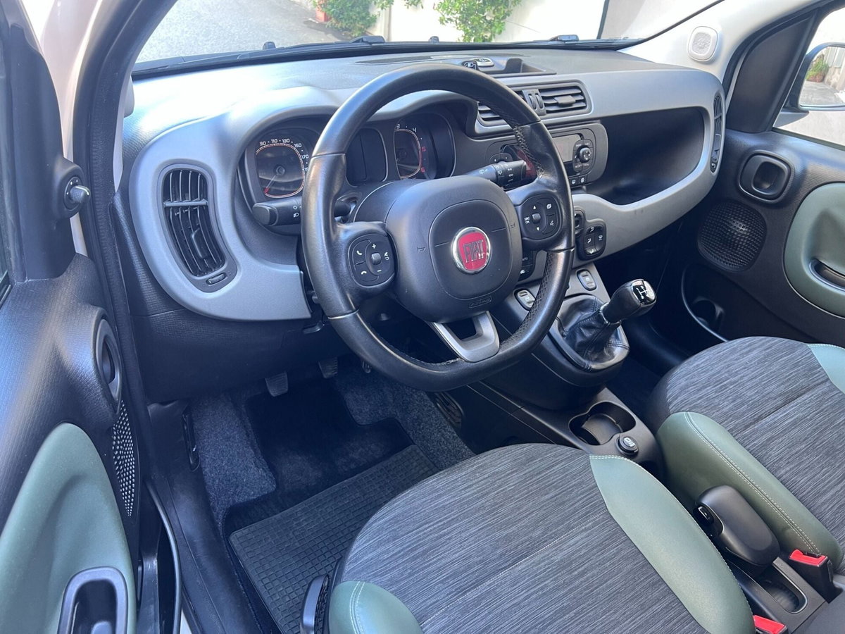 Fiat Panda 1.3 MJT 95 CV S&S 4x4 (9)