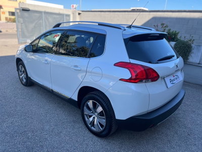 Peugeot 2008 e-HDi 115 CV Stop&Start Allure (5)