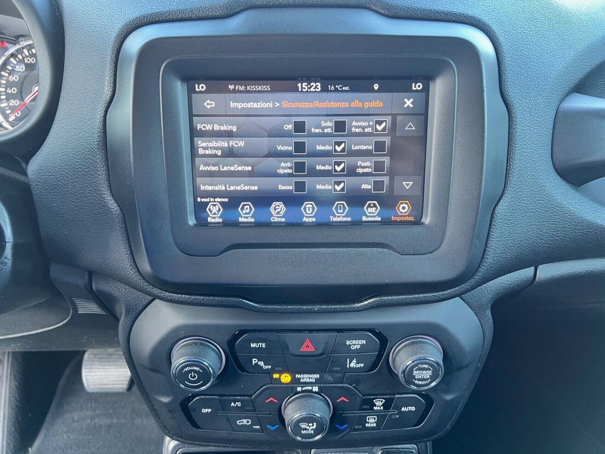 Jeep Renegade 1.6 Mjt DDCT 120 CV Limited (15)