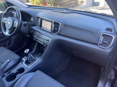 Kia Sportage 1.7 CRDI 2WD Style (11)