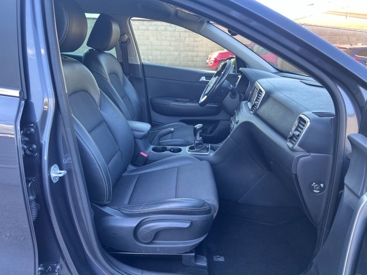 Kia Sportage 1.7 CRDI 2WD Style (12)