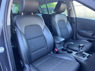 Kia Sportage 1.7 CRDI 2WD Style (13)