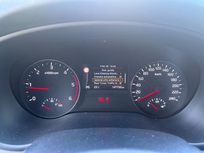 Kia Sportage 1.7 CRDI 2WD Style (18)