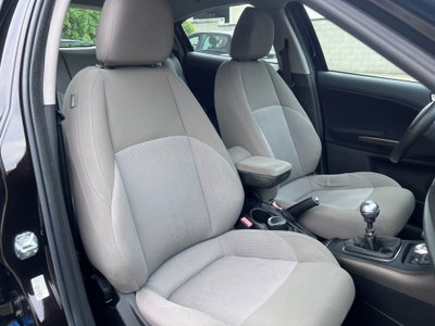 Alfa Romeo Giulietta 1.6 JTDm-2 Distinctive (13)