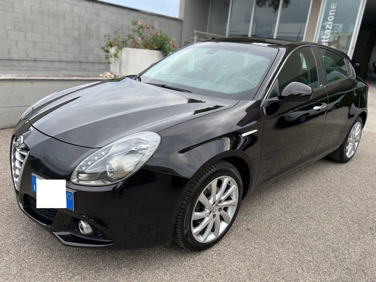 Alfa Romeo Giulietta 1.6 JTDm-2 Distinctive (3)