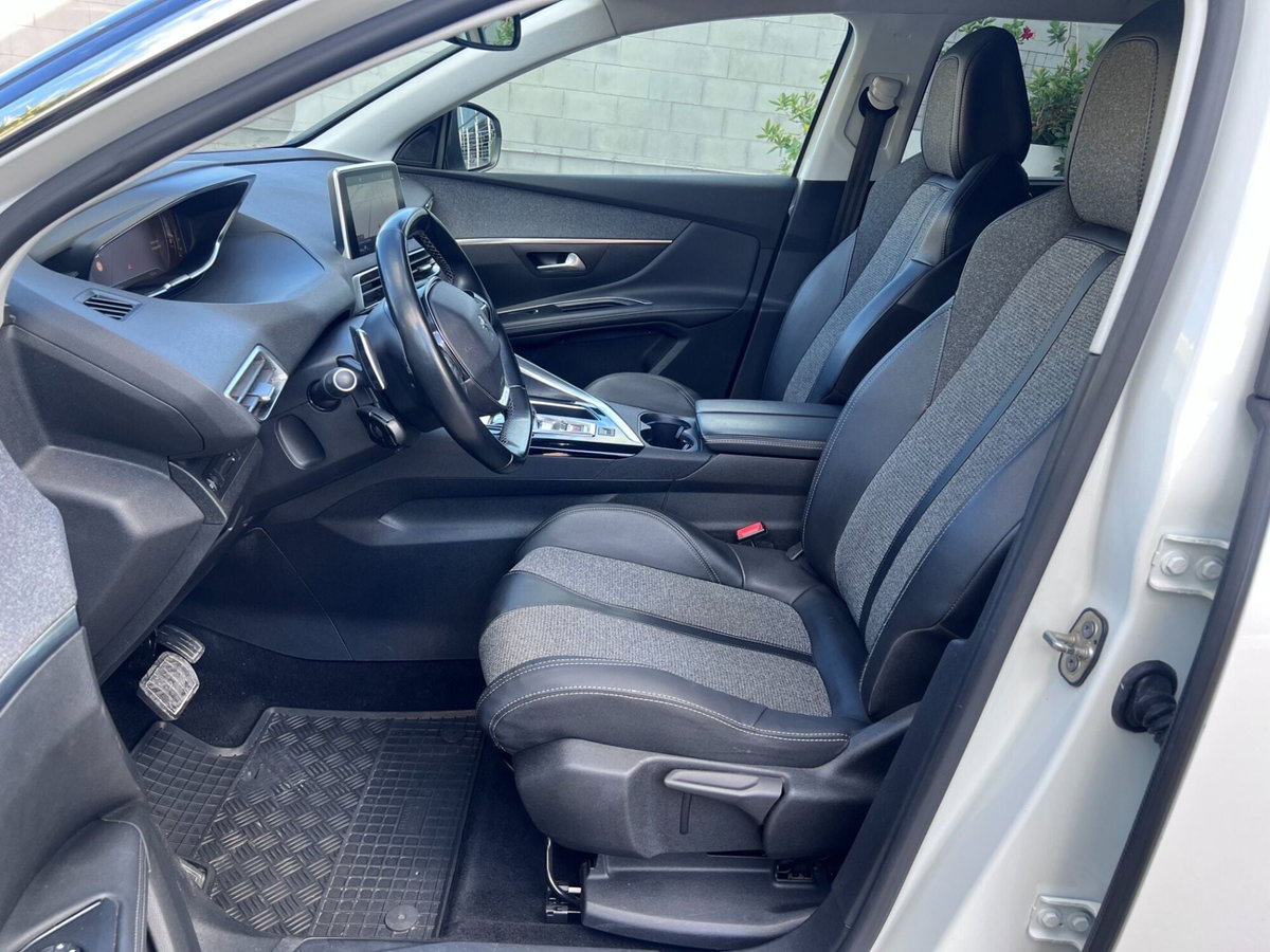Peugeot 5008 BlueHDi 130 S&S EAT8 Allure (8)