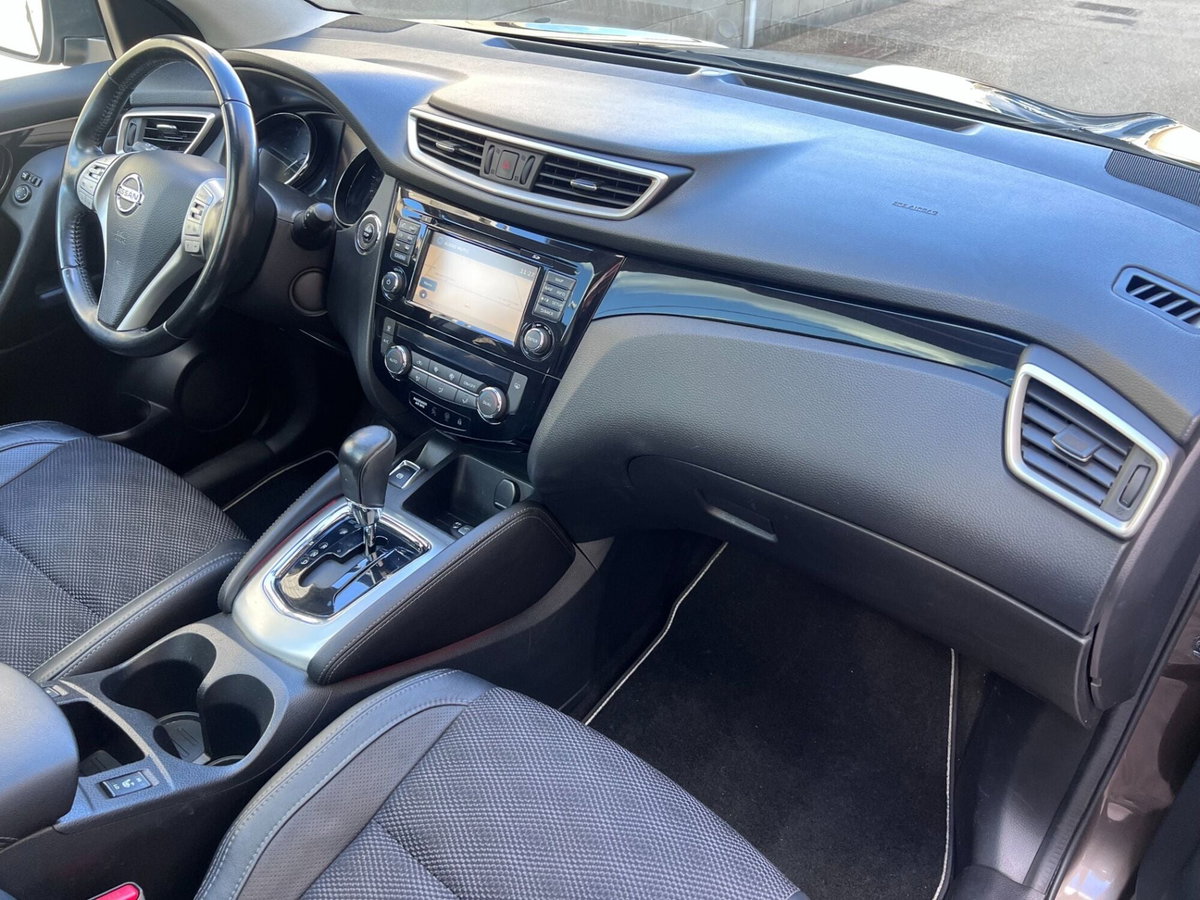 Nissan Qashqai 1.6 dCi 2WD Tekna (11)