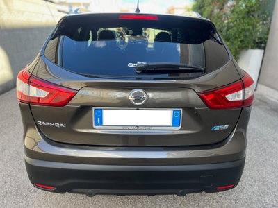 Nissan Qashqai 1.6 dCi 2WD Tekna (6)