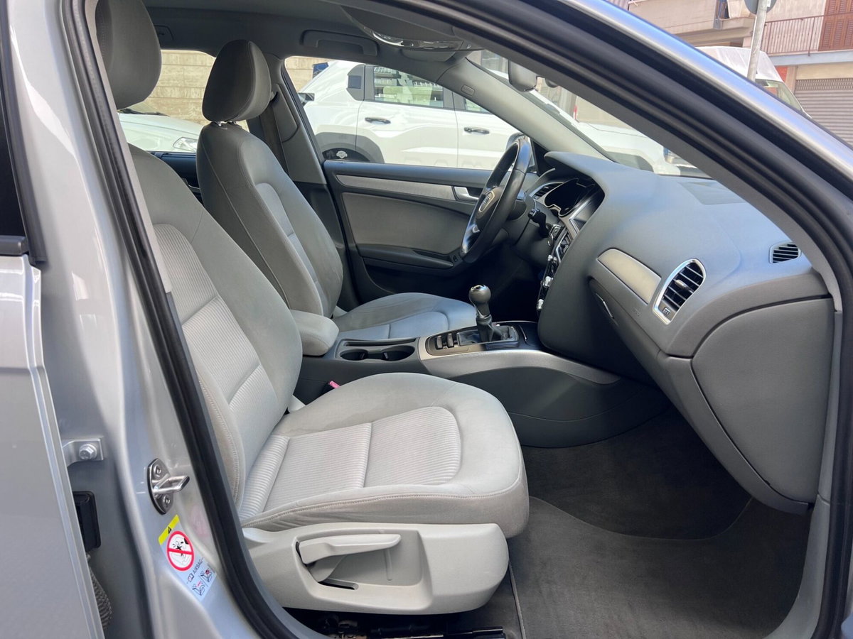 Audi A4 Avant 2.0 TDI 177CV Ambiente (12)