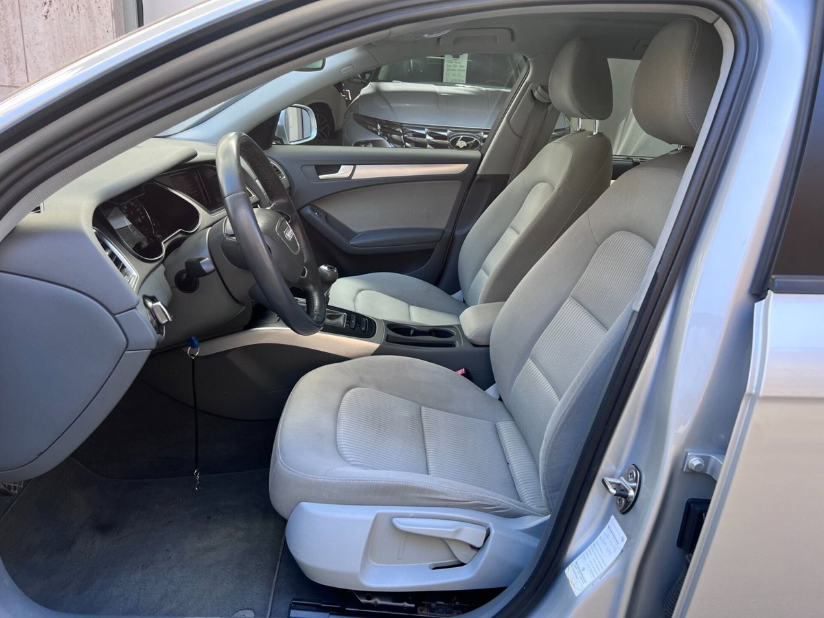 Audi A4 Avant 2.0 TDI 177CV Ambiente (8)