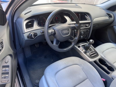 Audi A4 Avant 2.0 TDI 177CV Ambiente (9)